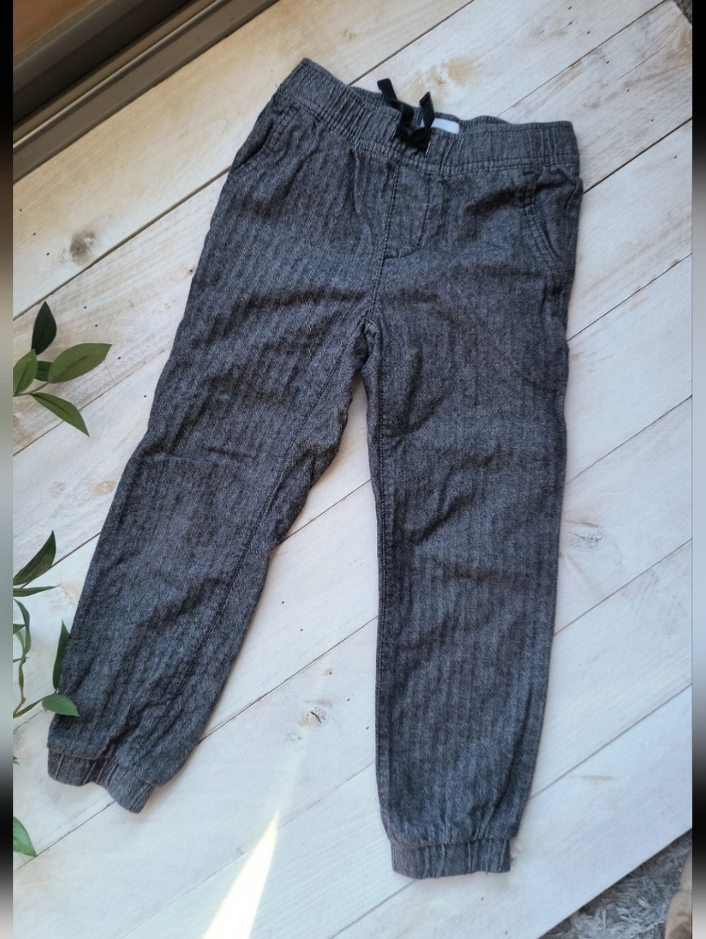 Old Navy Boys Heathered Gray Jogger Dress Pants Drawstring Waist Size Small 6-7